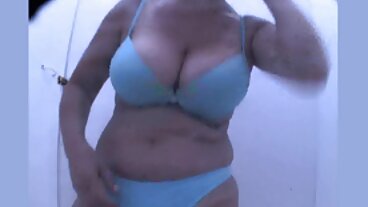 Milf lucah lancap smut dengan Asia yang cantik dari Brazzers