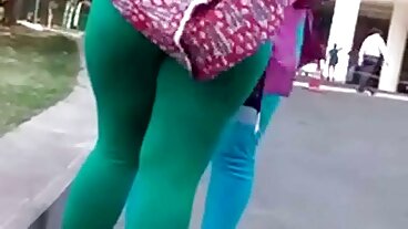 Video handjob dengan pengawas Diamond Banks daripada video ustazah lucah Bang Bros