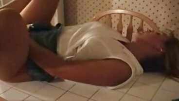Filem bertiga dengan Tina Kay yang video lucah dalam kereta menggoda dari 21 Sextury