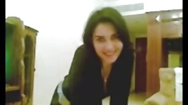 Video mubaligh dengan Ginebra Bellucci miang dan Julia De Lucia daripada Private lucah tudung hijau