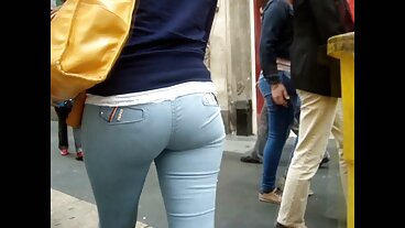 Lucah lesbian dengan Francys Belle dan Luna Rival yang menggoda bontot jiran dari MamacitaZ